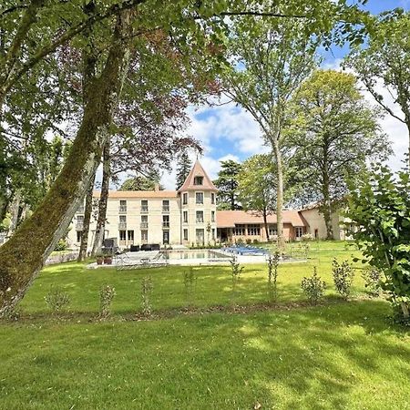 Le Manoir Des Perrieres Bed & Breakfast Rochechouart Exterior photo