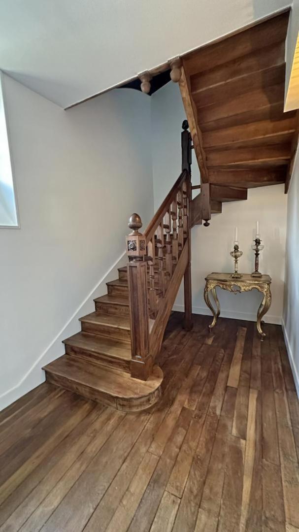Le Manoir Des Perrieres Bed & Breakfast Rochechouart Exterior photo